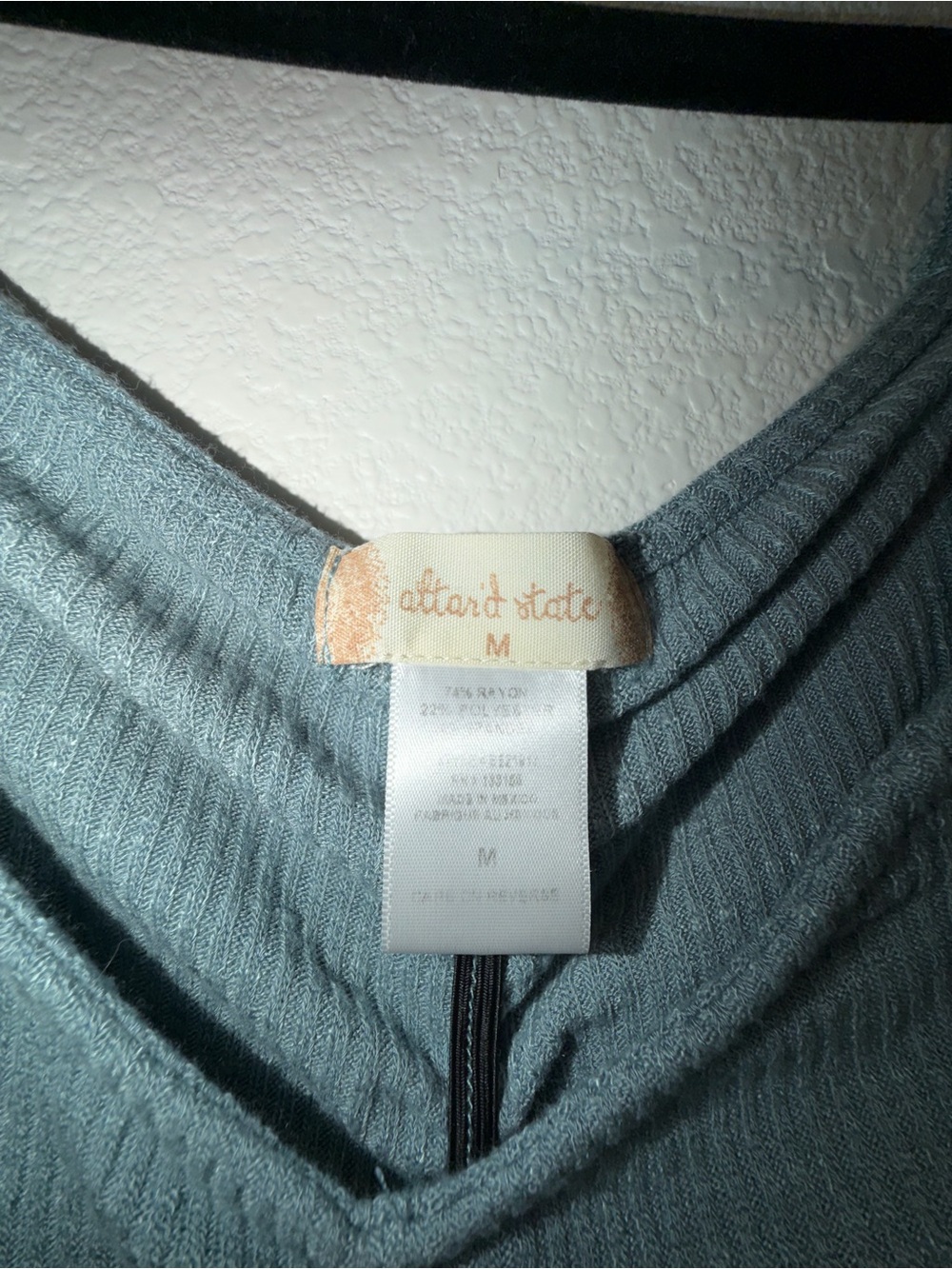Crop top - Picture 3 of 3